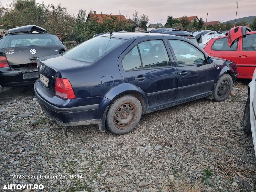 Dezmembram Volkswagen Bora - 2