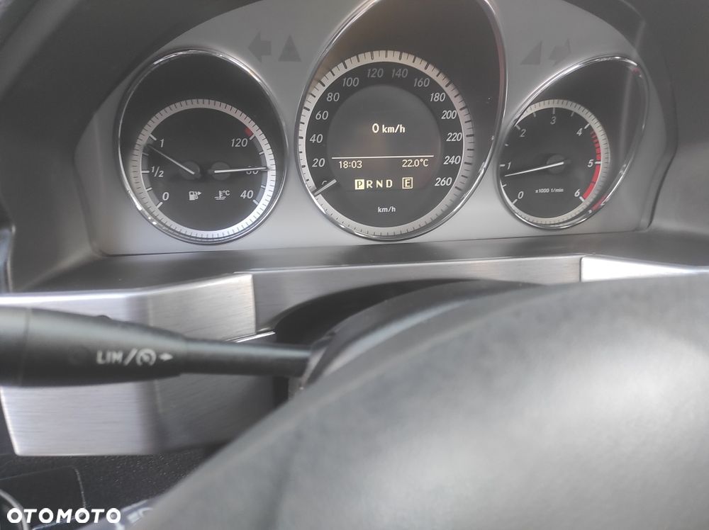 Mercedes-Benz GLK - 4