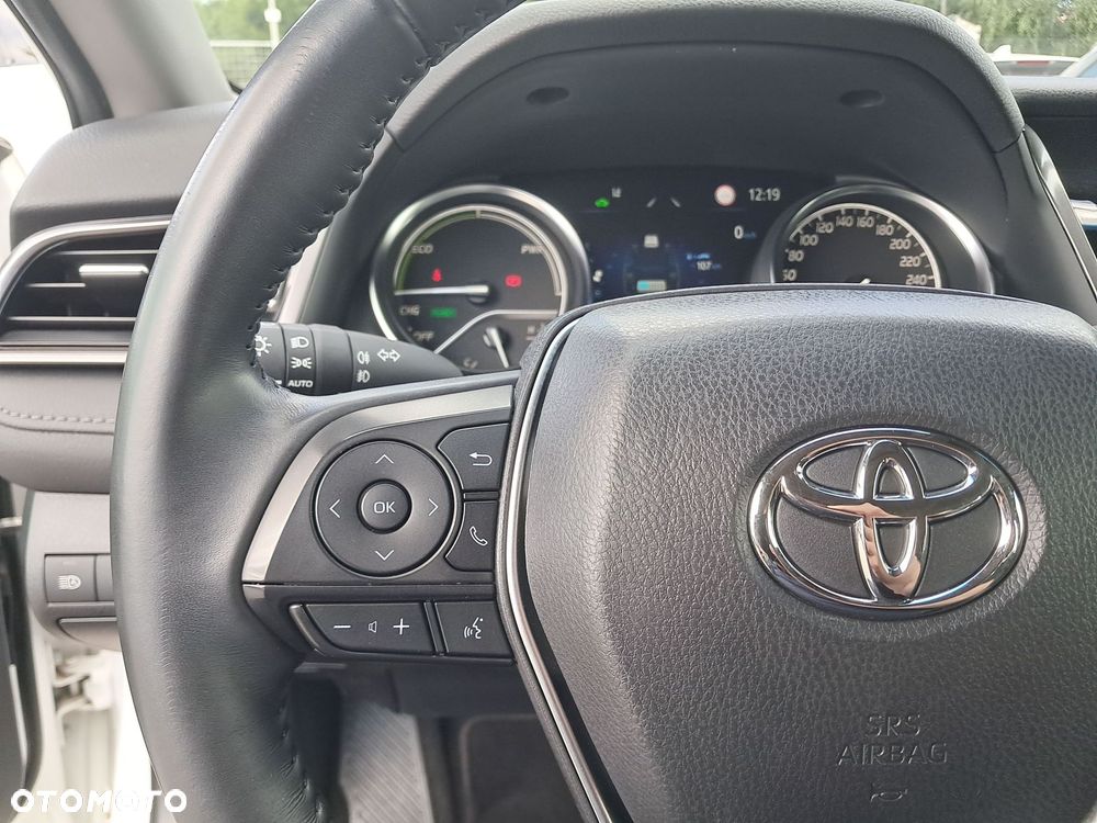 Toyota Camry 2.5 Hybrid Comfort CVT - 23