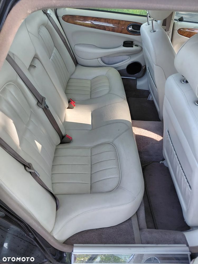 Jaguar XJ 4.0 Executive - 11