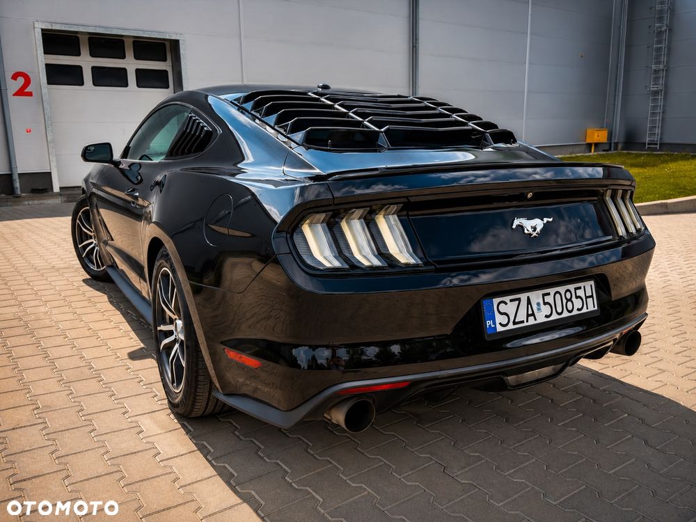 Ford Mustang - 13