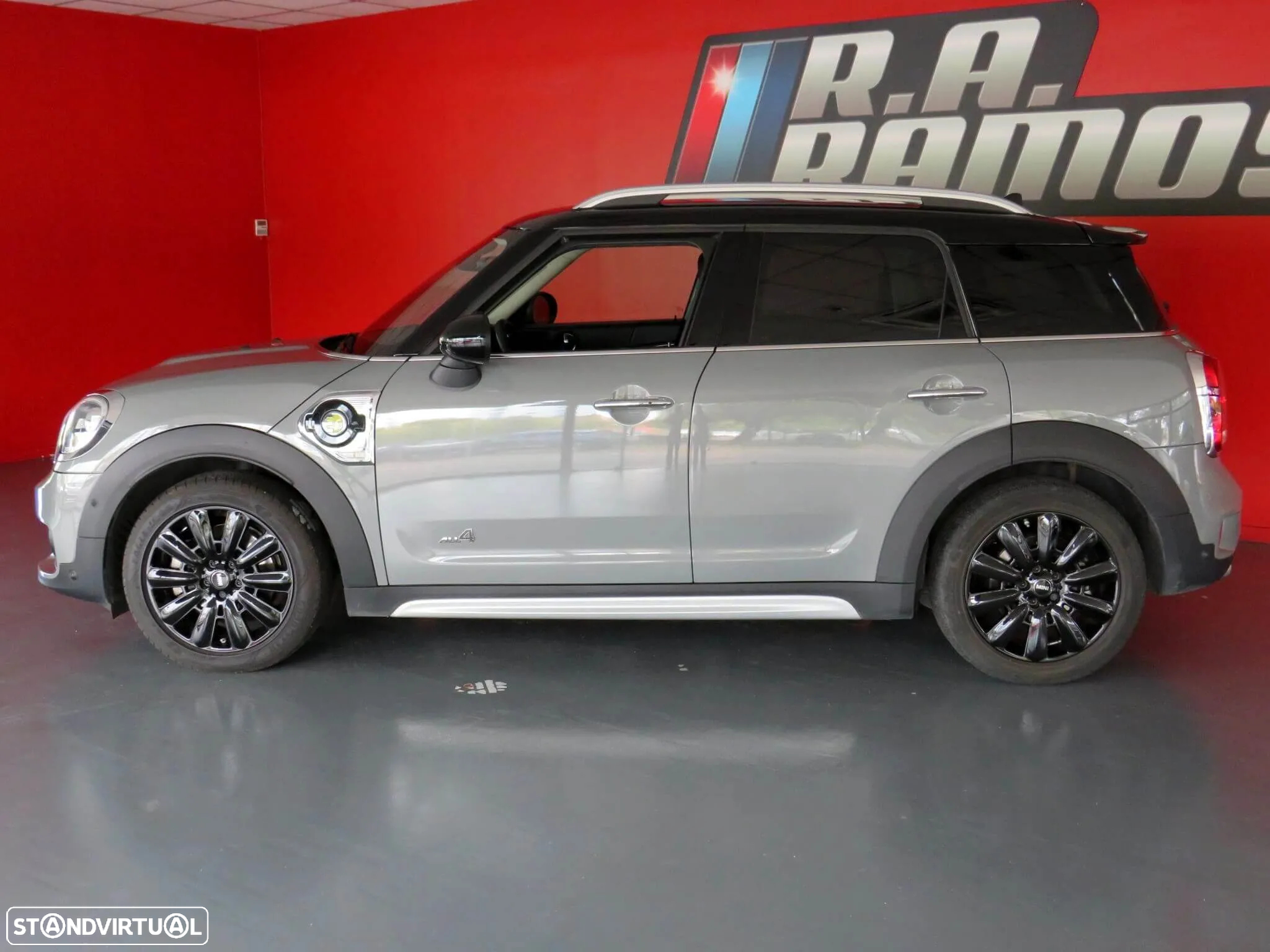 MINI Countryman Cooper SE ALL4 Auto - 9