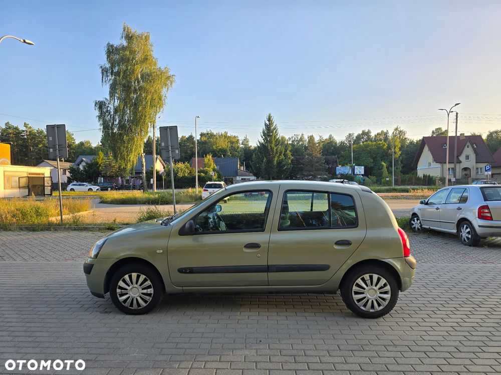 Renault Clio - 18