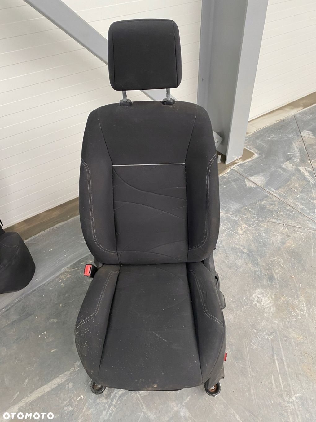 FORD FIESTA MK7 FOTELE PRZÓD TYŁ KOMPLET - 2