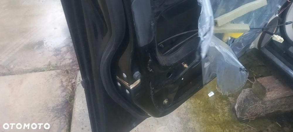 subaru LEGACY IV  zamek   lewy prawy    2 PIN eu poznan - 1
