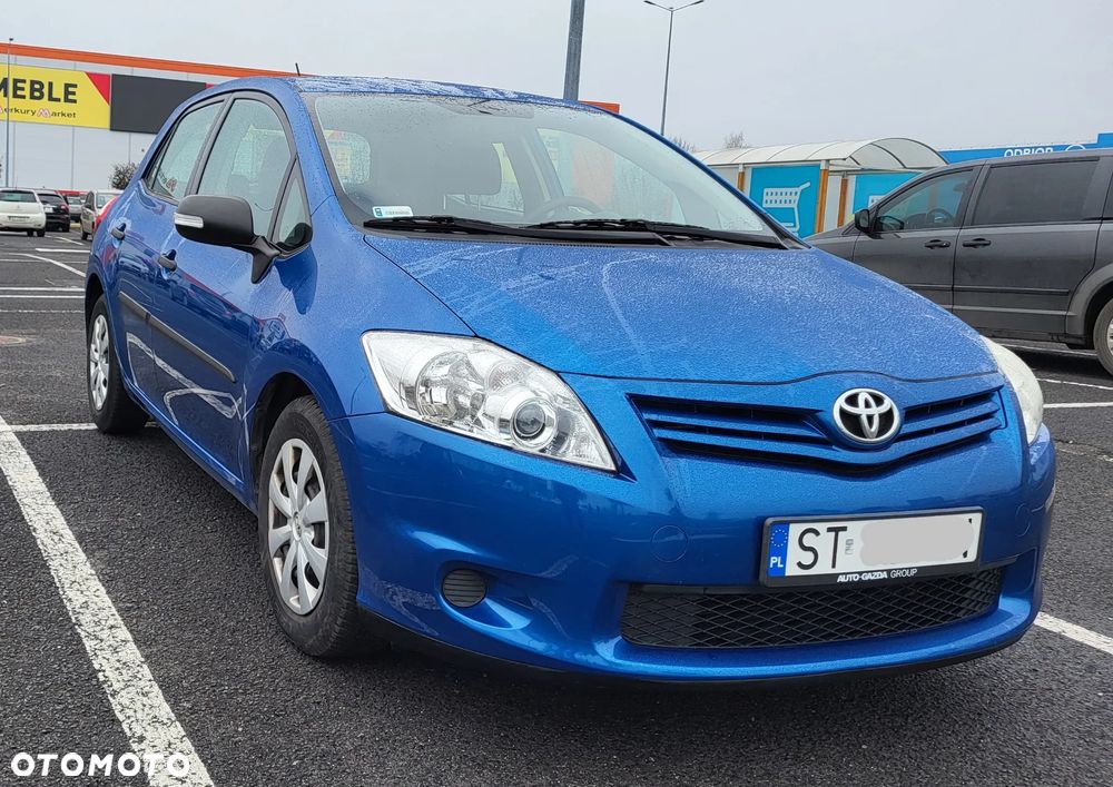 Toyota Auris - 2