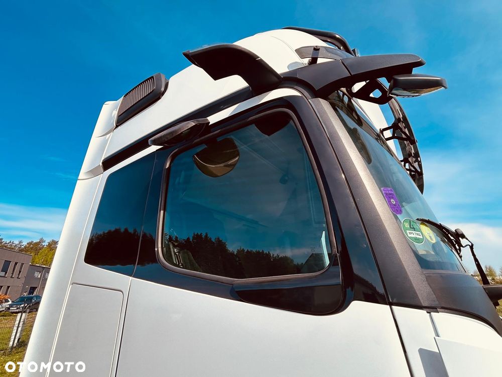 Mercedes-Benz Actros - 24