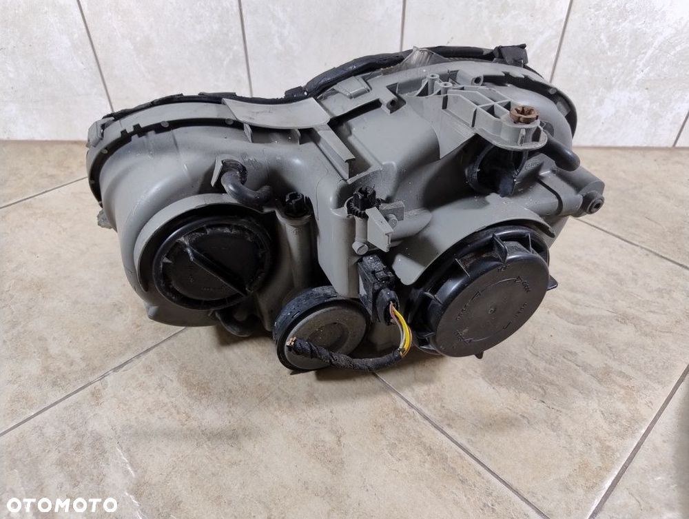 Mercedes CLK 209 z lampa reflektor prawy przód wysyłka - 5