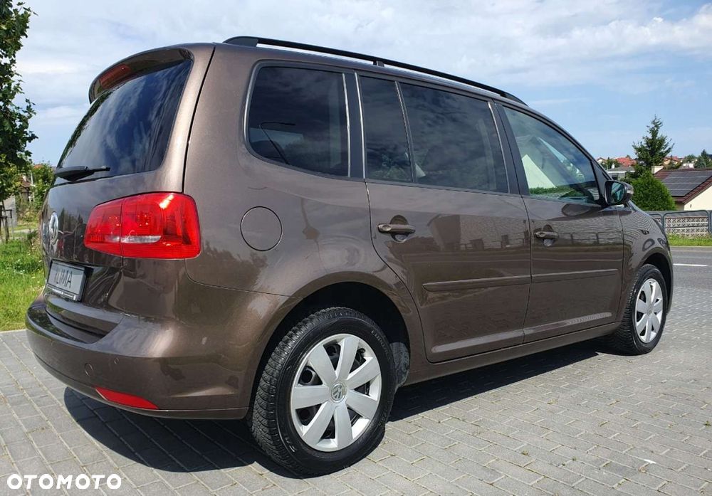 Volkswagen Touran - 23