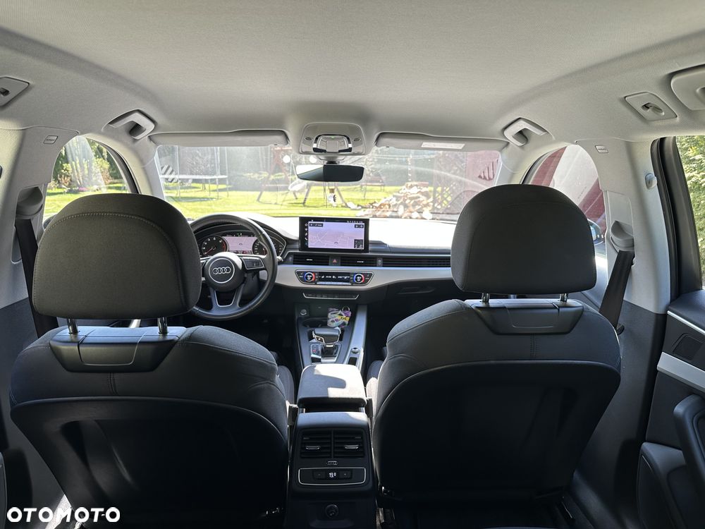 Audi A4 Avant 40 TFSI S tronic - 15