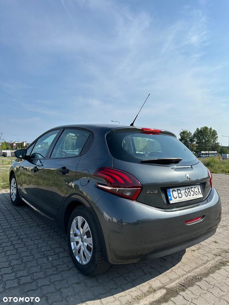 Peugeot 208 - 6