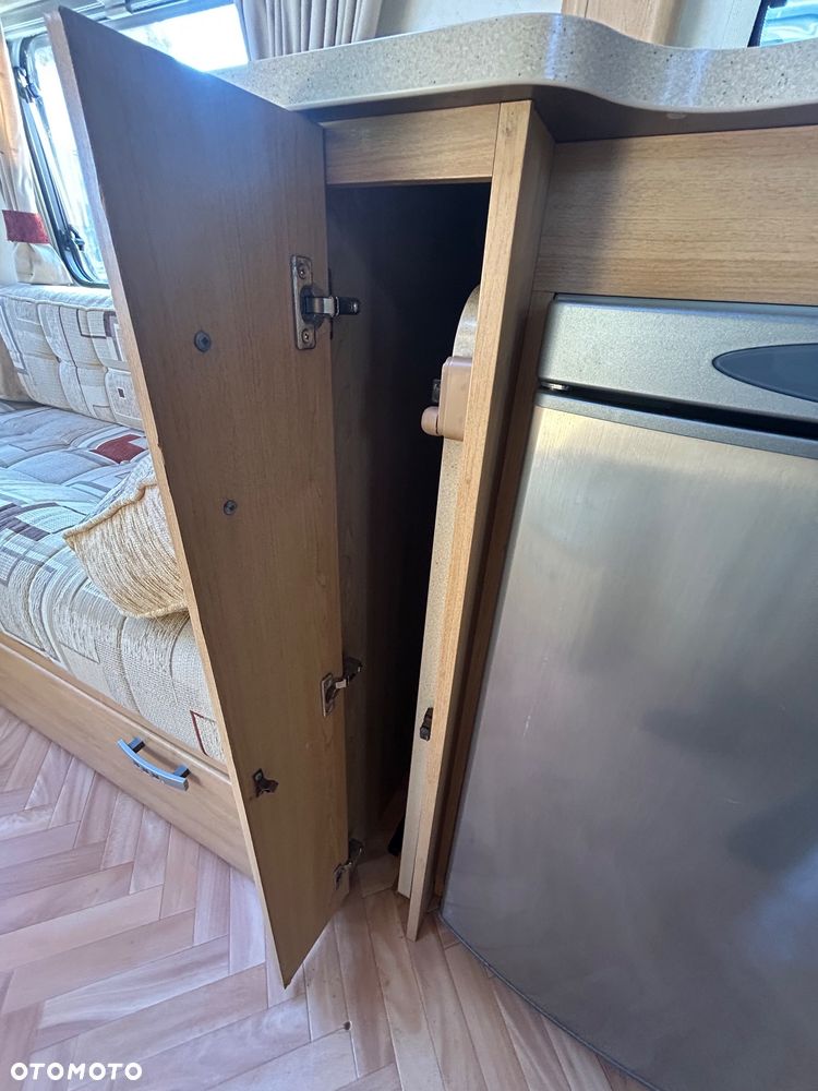 Lunar Quasar 462 - 34