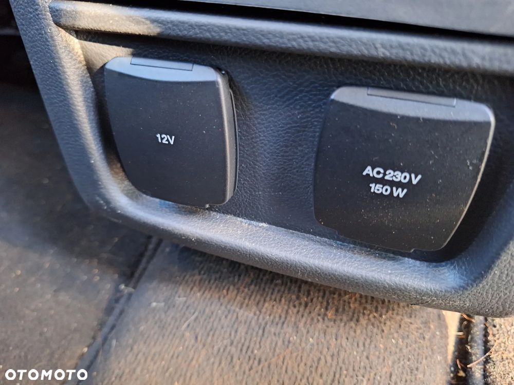 Ford Galaxy 2.0 EcoBlue Twin-Turbo Titanium - 22