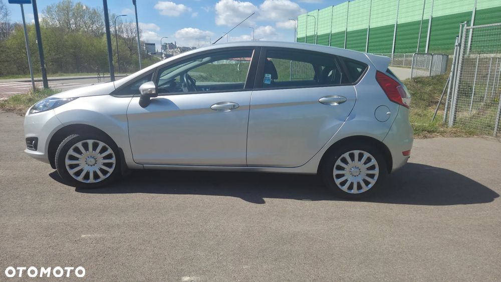 Ford Fiesta 1.4 Trend EU5 - 10