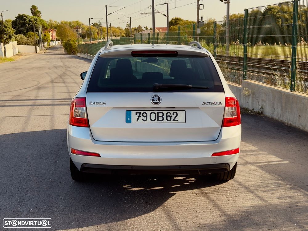 Skoda Octavia Break 1.6 TDi Elegance - 5