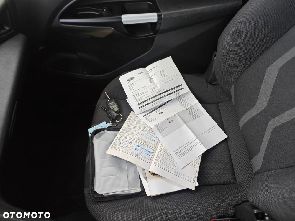 Ford Tourneo Connect Gr 1.5 TDCi Trend - 19