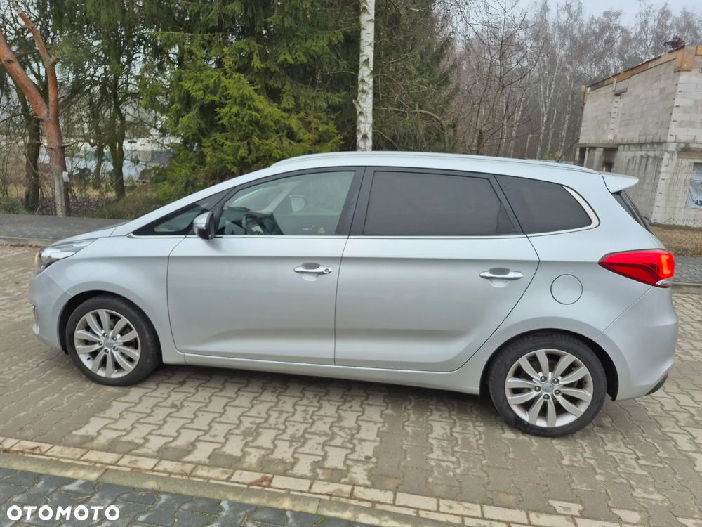 Kia Carens 1.7 CRDi 115 Dream-Team Edition - 10