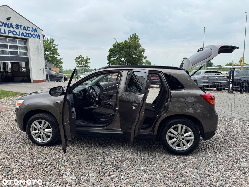 Mitsubishi ASX - 15