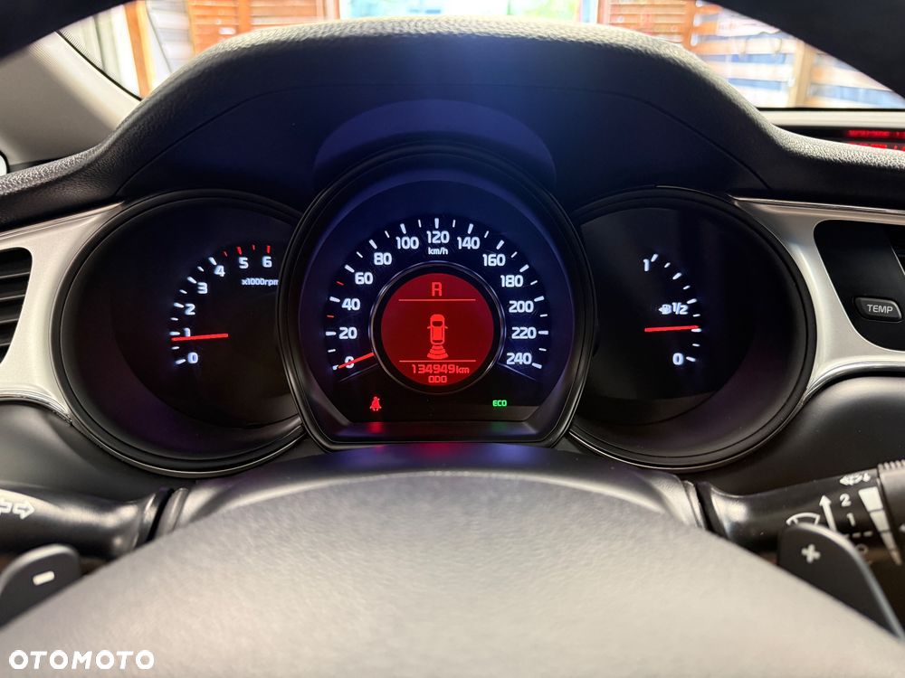 Kia Ceed - 13