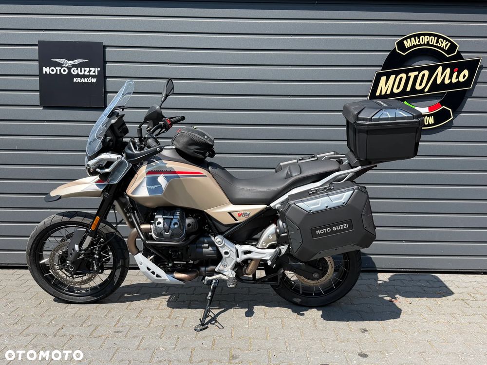 Moto Guzzi V85 - 8