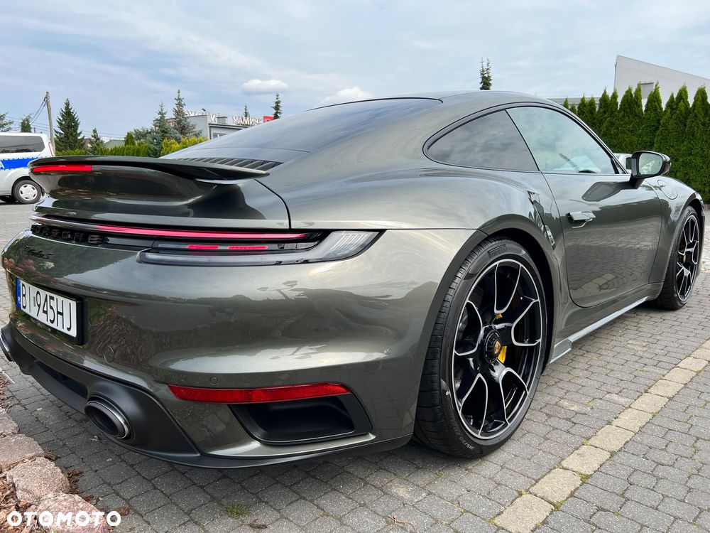 Porsche 911 Turbo S - 6