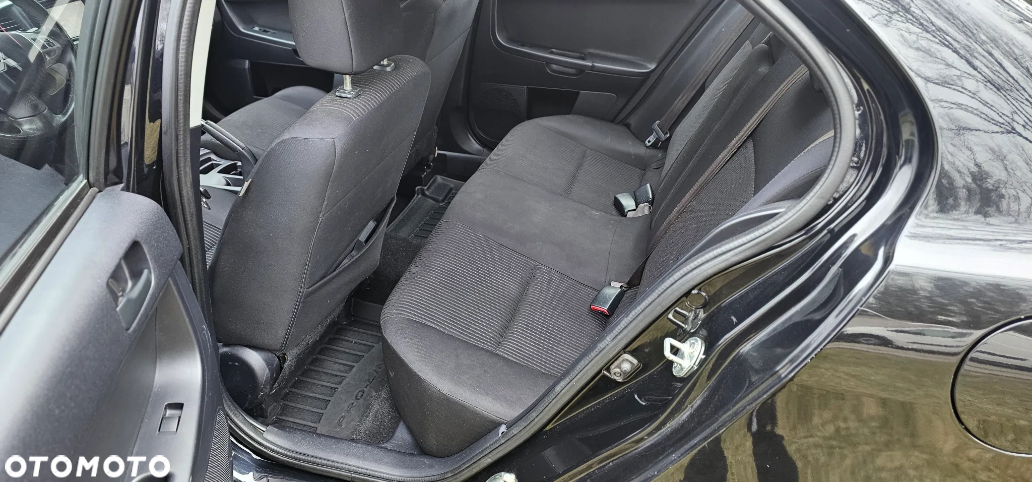 Mitsubishi Lancer - 24