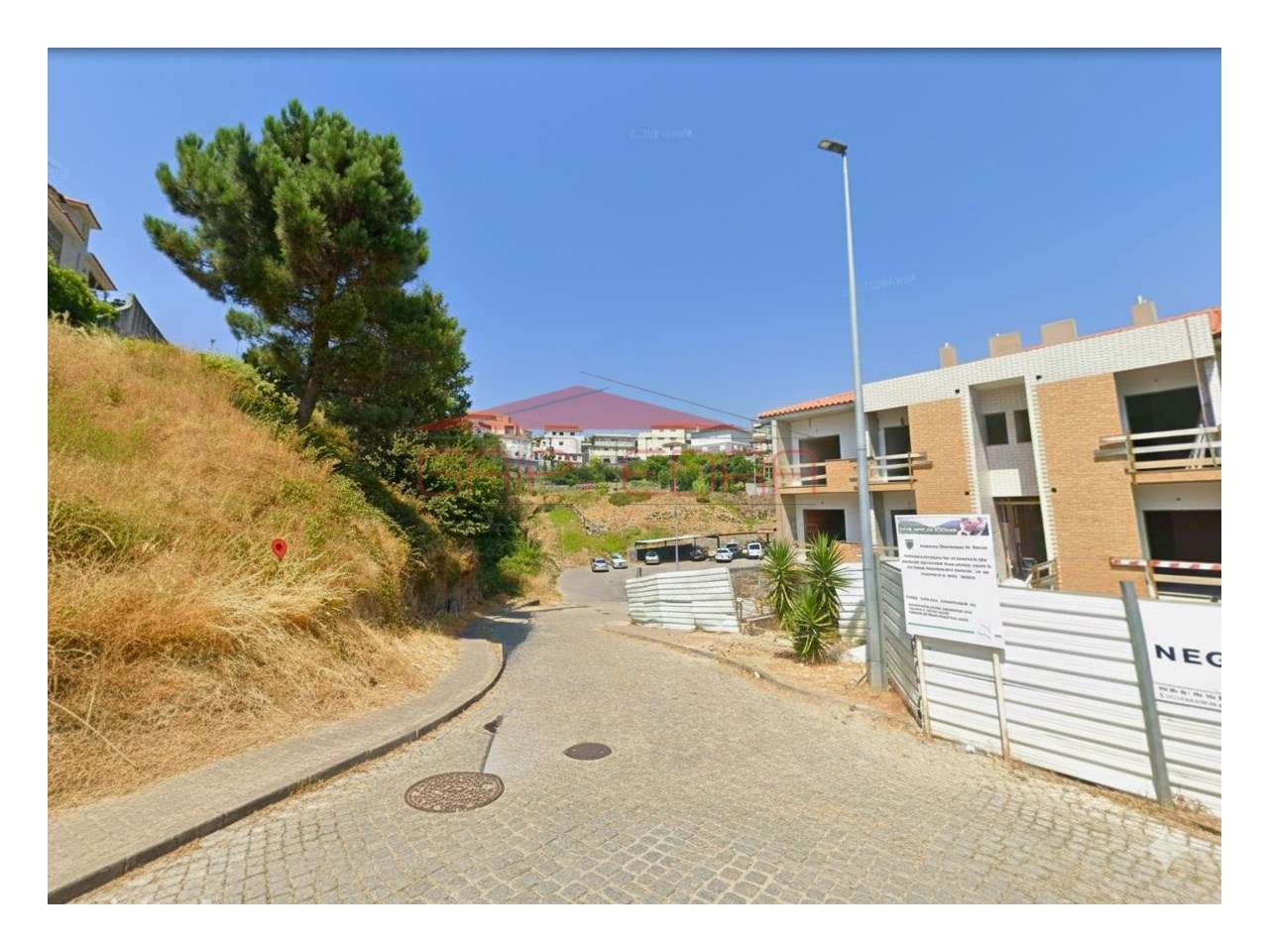 Terreno de 1650m² com acesso pavimentado construção 6 apartamentos - Grande imagem: 2/3