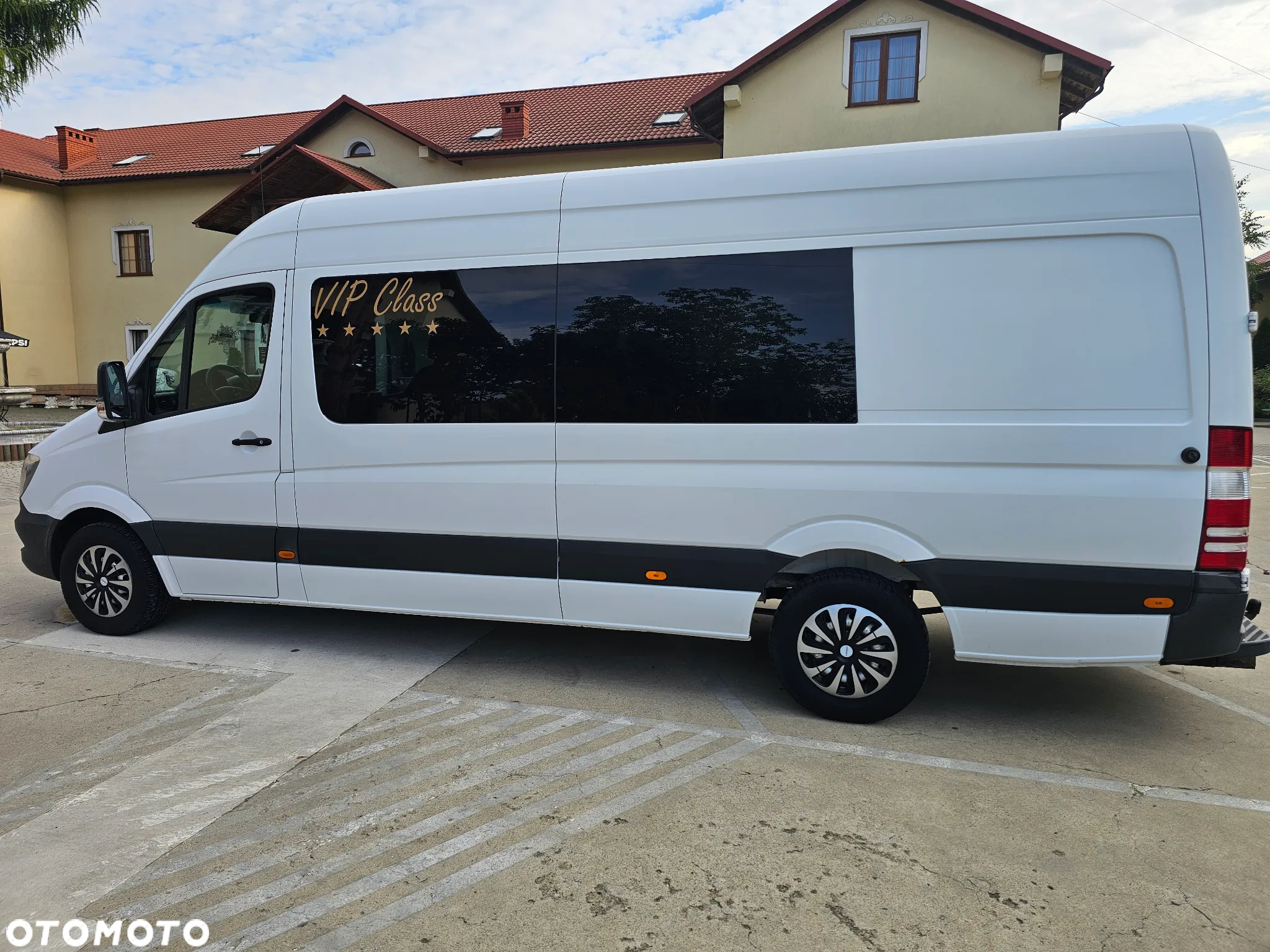 Mercedes-Benz Sprinter - 4