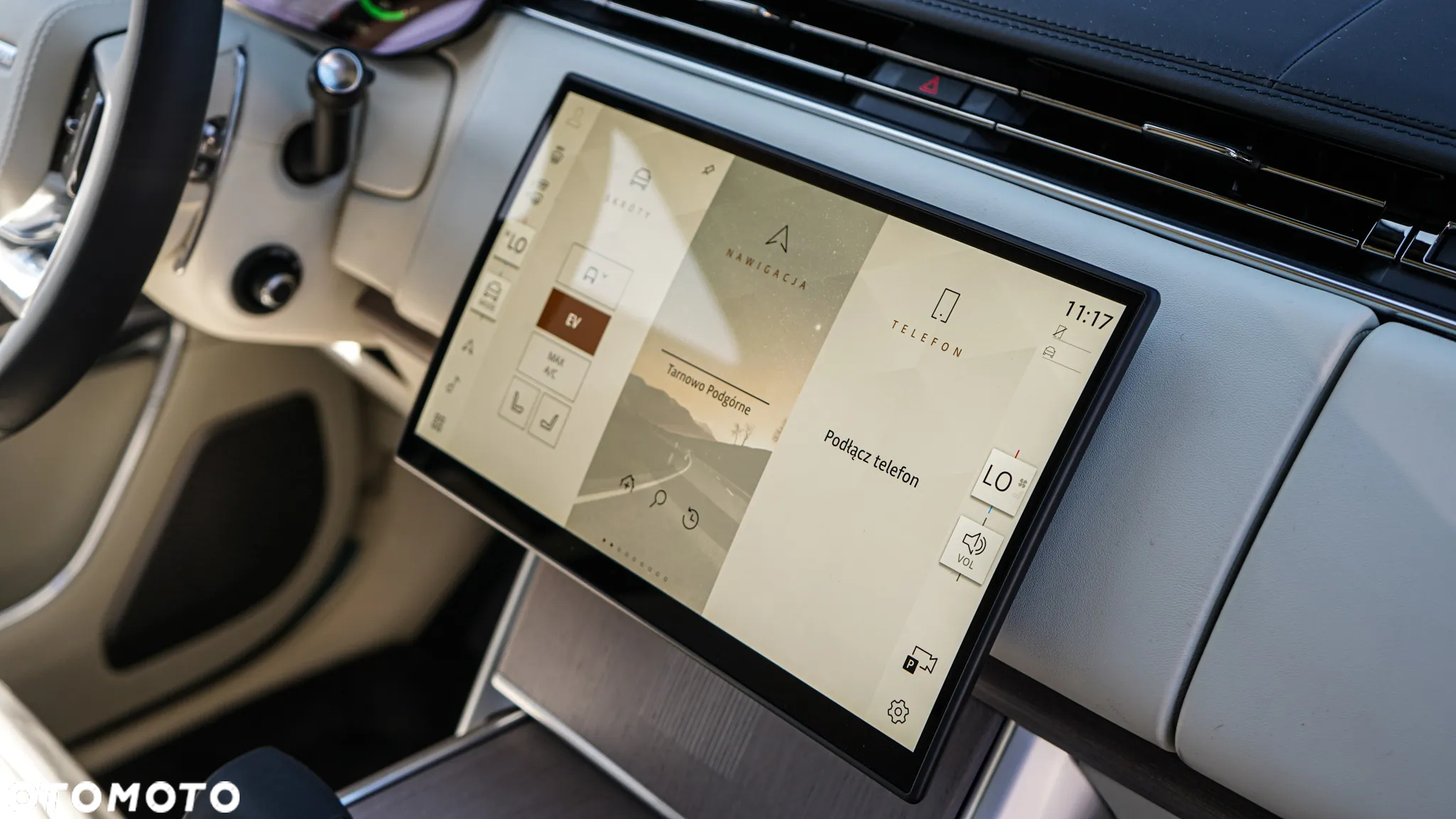 Land Rover Range Rover P460e Hybrid Autobiography - 15