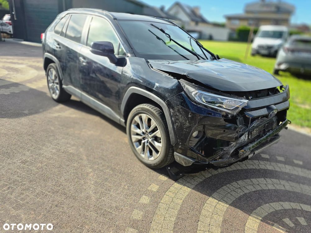 Toyota RAV4 - 1