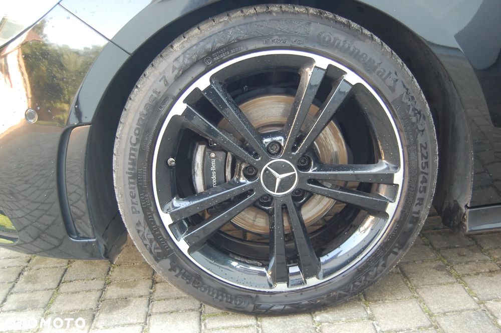Mercedes-Benz Klasa B 200 d AMG Line 8G-DCT - 37