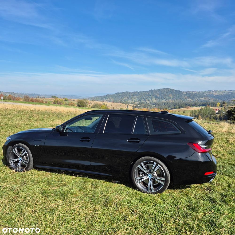 BMW Seria 3 330e xDrive Sport Line - 2