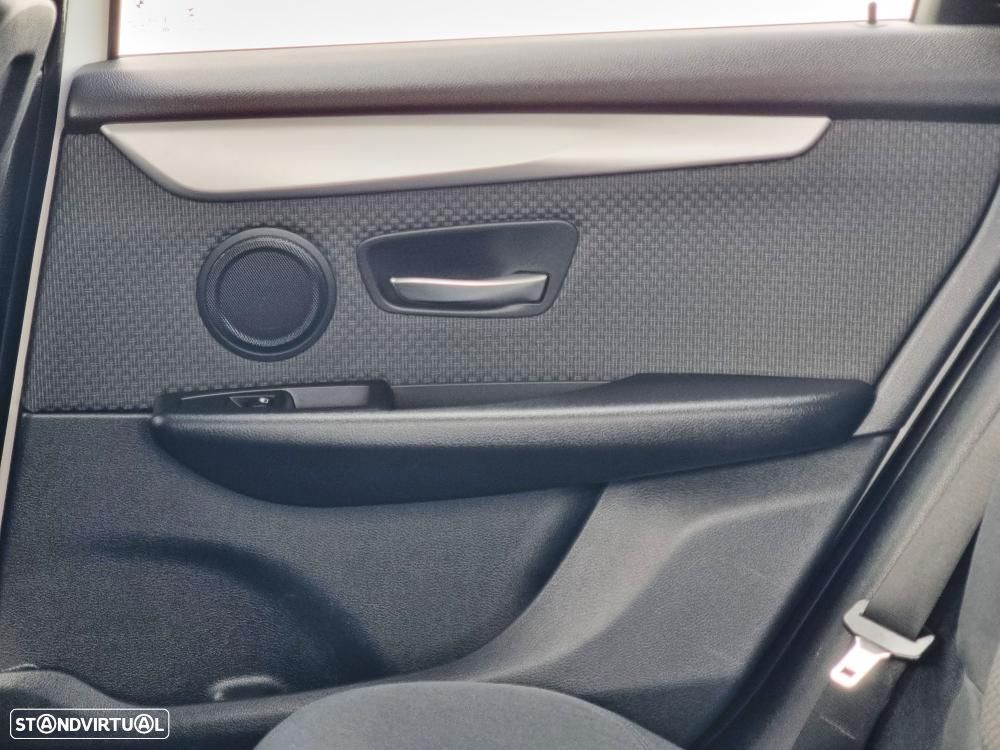 BMW 216 Active Tourer d Corporate Edition - 38