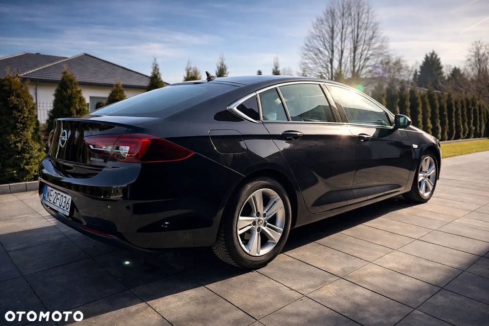 Opel Insignia 1.6 CDTI Enjoy S&S - 3