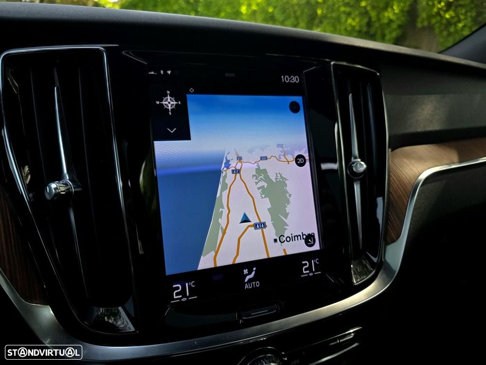 Volvo V60 Cross Country 2.0 B4 Geartronic - 13