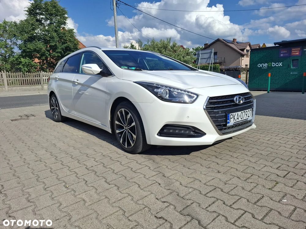 Hyundai i40 Kombi 1.7 CRDi DCT Premium - 1