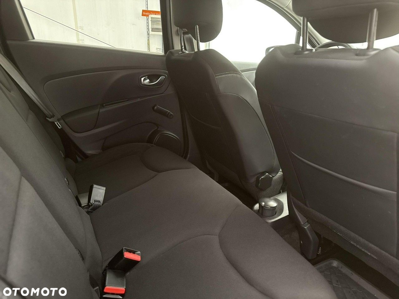 Renault Clio - 23