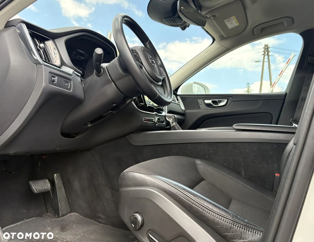 Volvo XC 60 D4 SCR AWD Momentum - 11