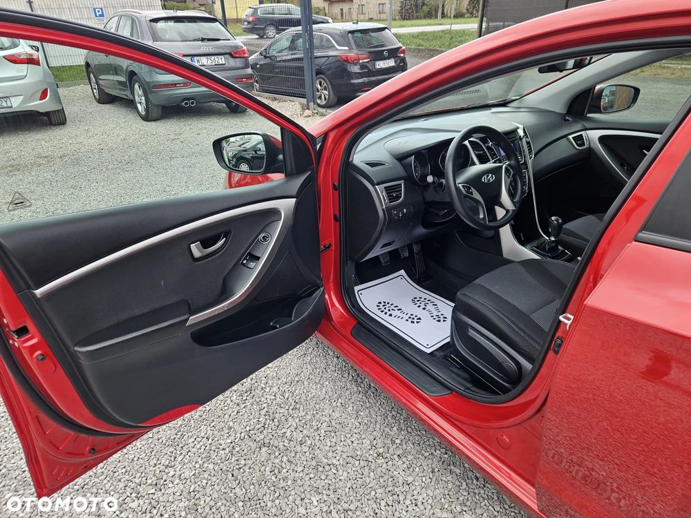 Hyundai i30 blue 1.4 Classic - 17