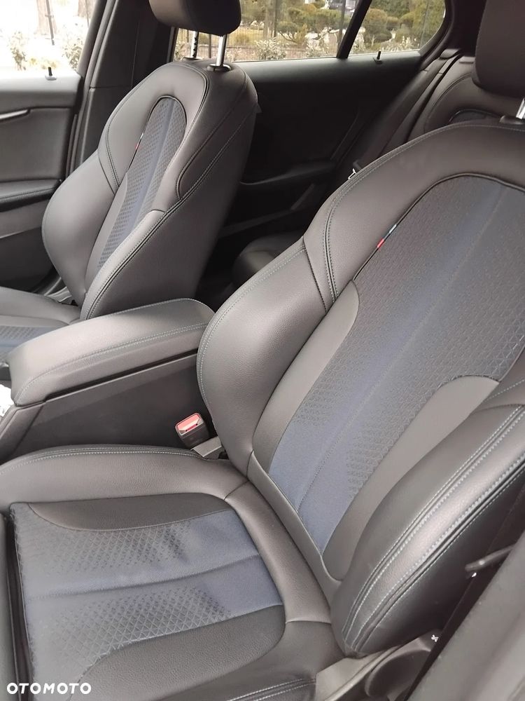 BMW Seria 1 118i M Sport - 9