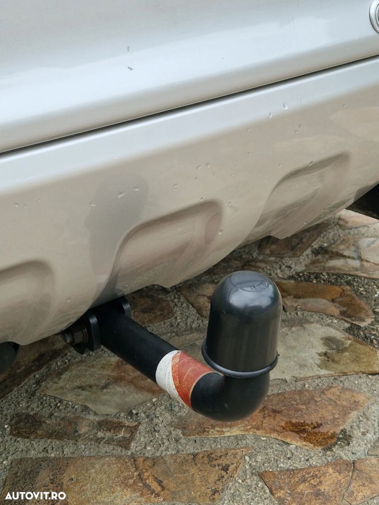 Ford Kuga 2.0 TDCi 4x4 Titanium - 4