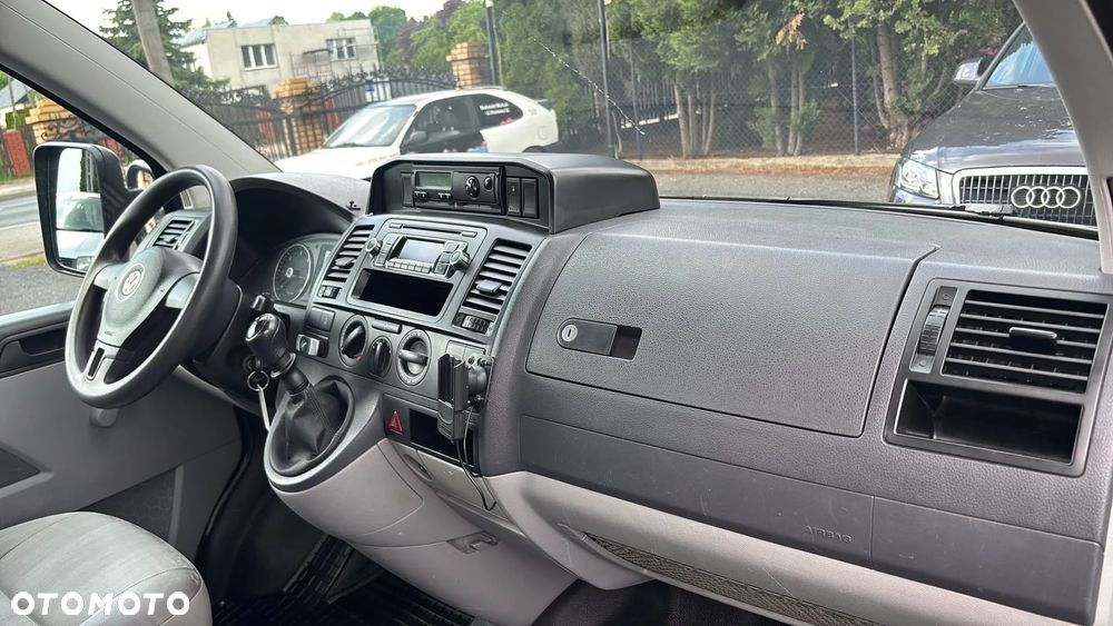 Volkswagen Transporter T5 - 18