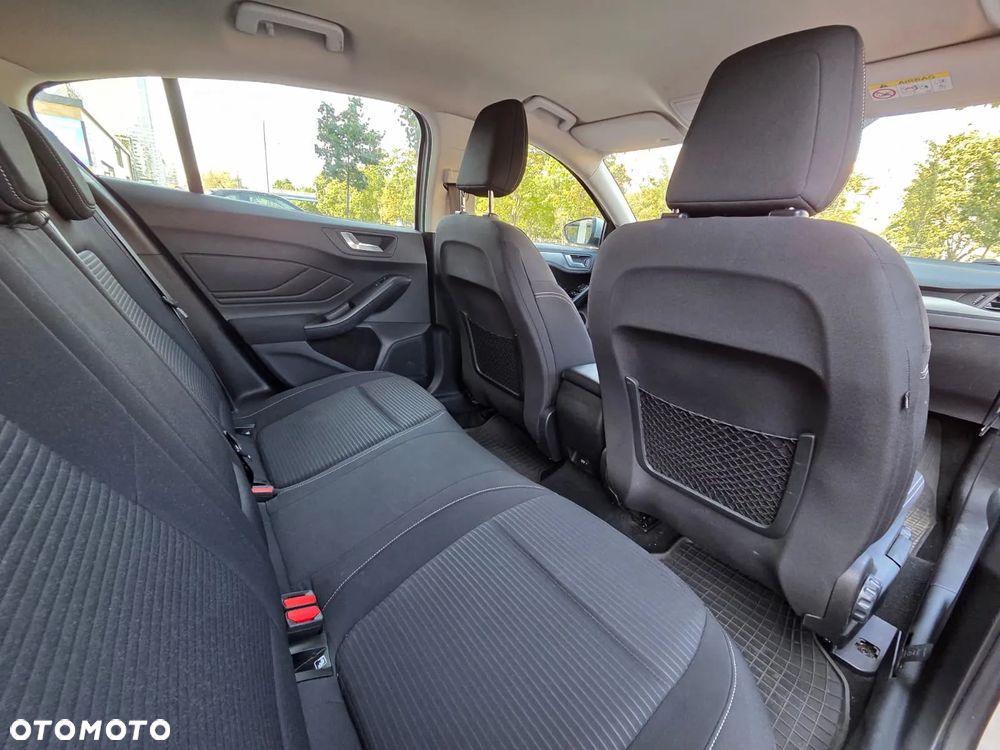 Ford Focus 1.5 TDCi Titanium PowerShift - 23