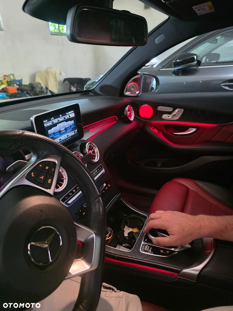 Mercedes-Benz GLC - 18
