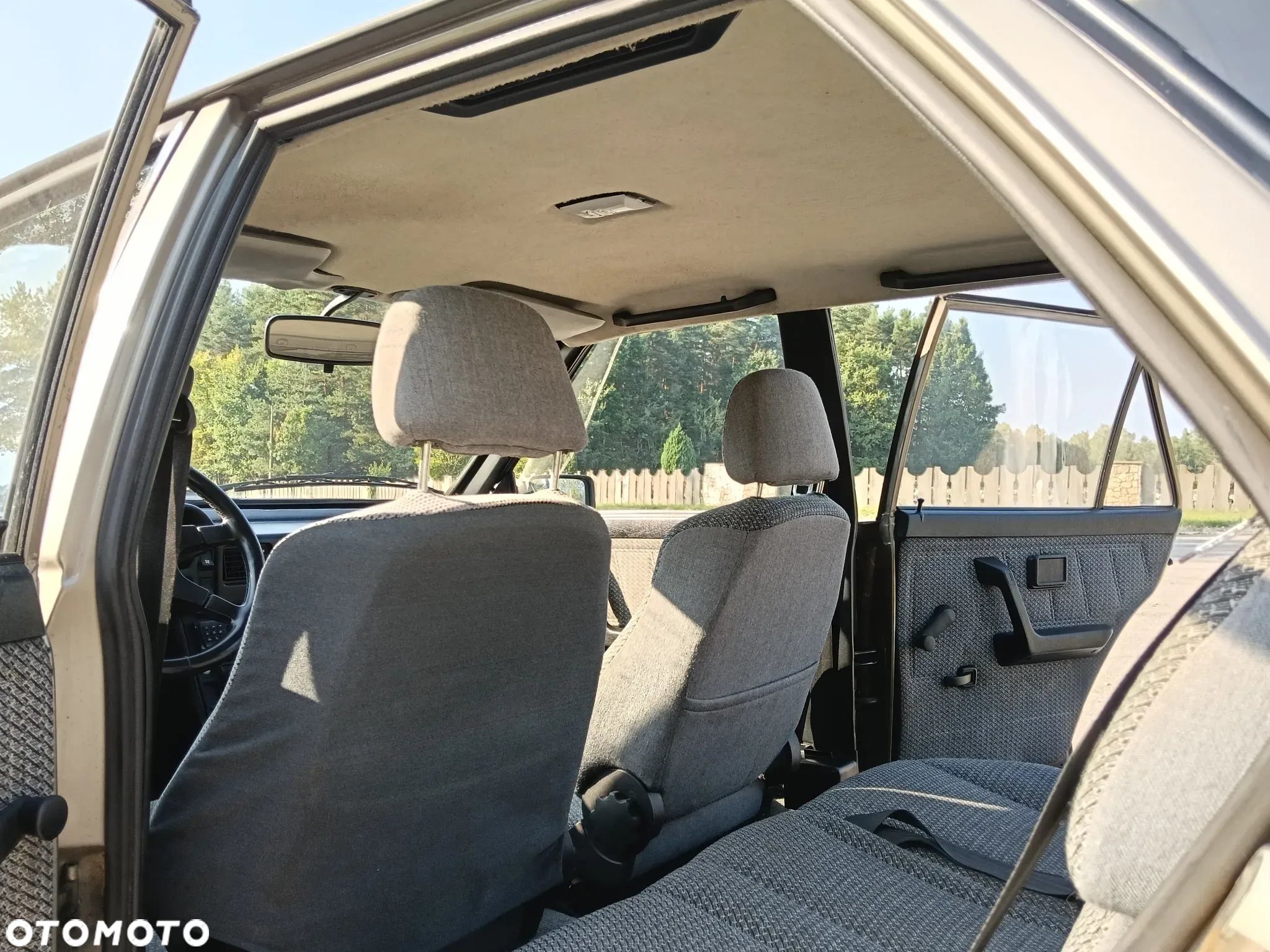 Polonez Caro - 23