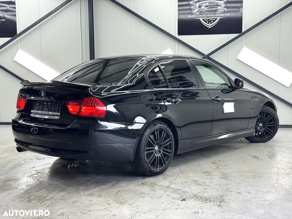 BMW Seria 3 320d DPF Aut. Edition Sport - 15