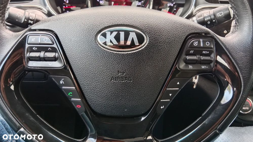 Kia Ceed 1.6 CRDi S - 18