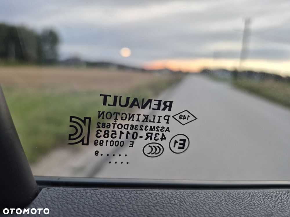 Renault Captur - 31