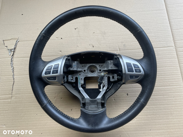 MITSUBISHI COLT IV KIEROWNICA MULTIFUNKCYJNA MULTIFUNCKAJ TEMPOMAT 4400A229XA