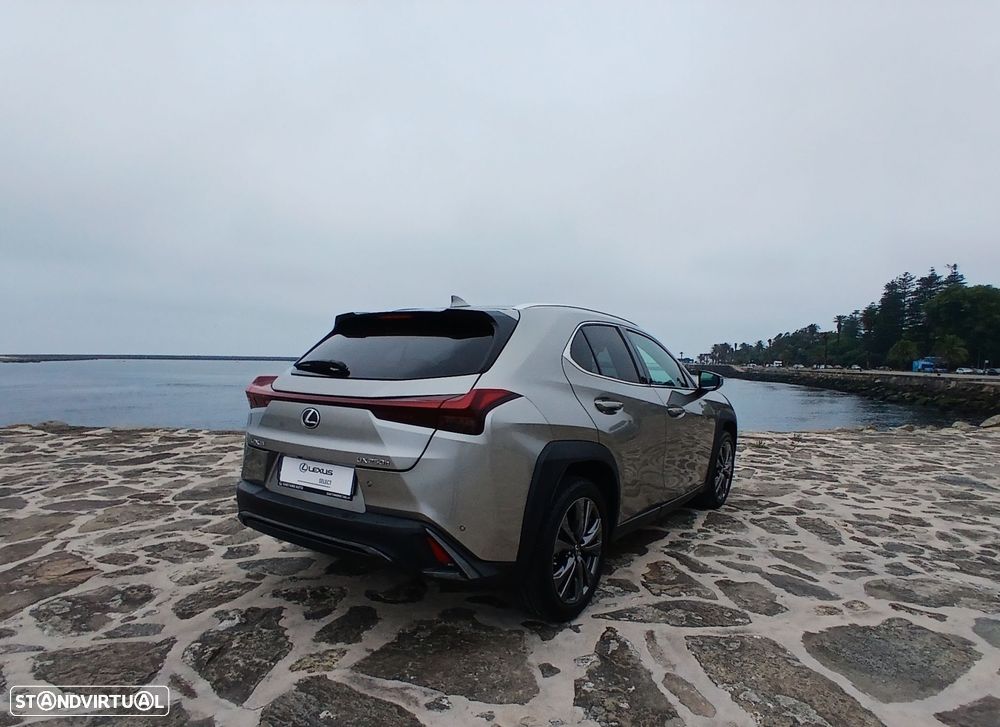 Lexus UX 250h Sport (Ecrã 12.3) - 5